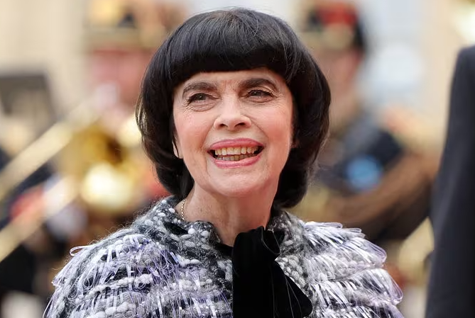 Mireille mathieu vermögen: Die zeitlose französische Ikone